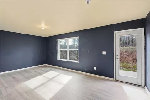 Living - 317 Brook Ct, Temple, GA 30179 photo 3 of 4