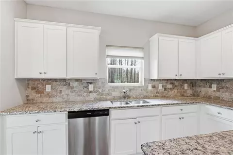 Kitchen - 317 Brook Ct, Temple, GA 30179 photo 3 of 3