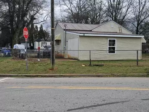 1322 Hazel St, Gainesville, GA 30501