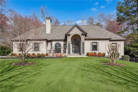 4211 Edgeworth Dr, Flowery Branch, GA 30542