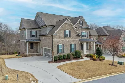 6015 Pennant Ln, Suwanee, GA 30024
