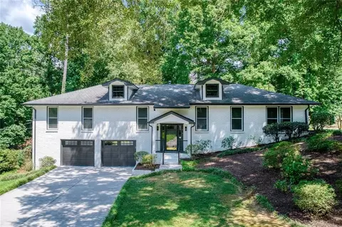 2510 Camelot Cir, Marietta, GA 30062