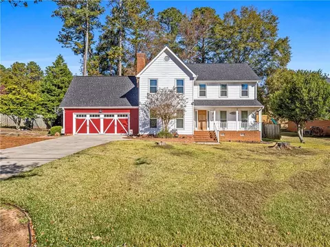 215 Pineywood Rd, Griffin, GA 30224