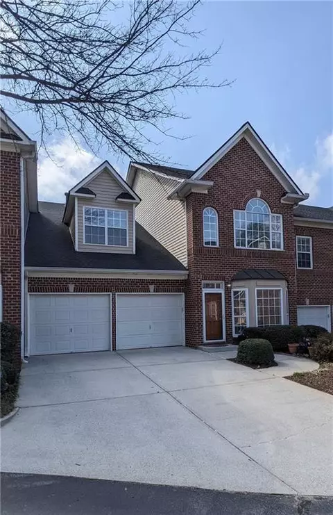 5010 Lexington Dr, Roswell, GA 30075