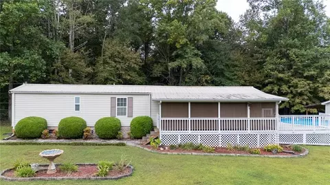 253 Mountain Oak Dr, Chatsworth, GA 30705