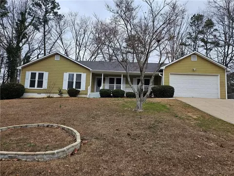 619 Oak Moss Dr, Lawrenceville, GA 30043