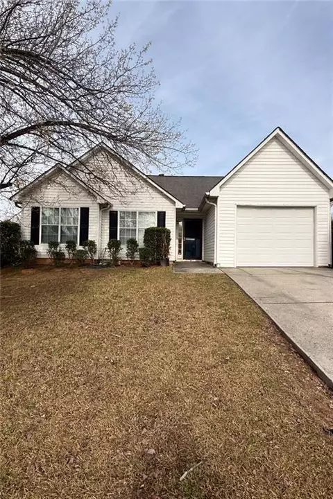 10600 Pine Forest Ln, Jonesboro, GA 30238