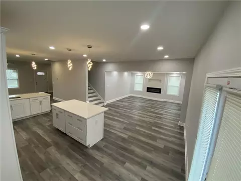 3700 Hudson Ct, Rex, GA 30273 photo 6