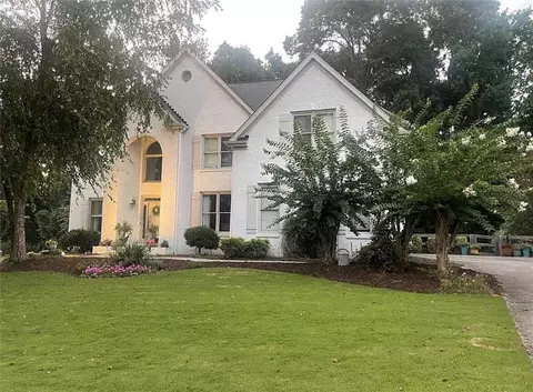 7235 Compton Cir, Cumming, GA 30040