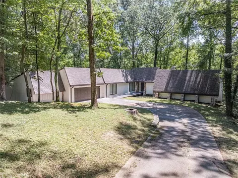 4022 Wesley Chapel Rd, Marietta, GA 30062