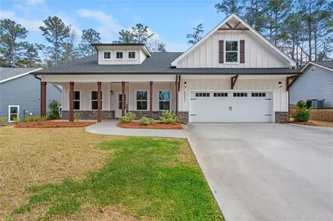 6093 Wayfarer Dr, Villa Rica, GA 30180