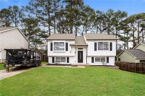 6158 Raintree Bnd, Lithonia, GA 30058