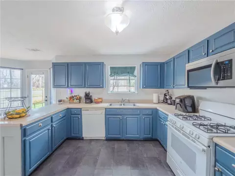 185 Hazelhurst Dr, Covington, GA 30016 photo 11