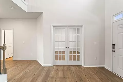 Entry Way - 325 Arwen Dr, Mcdonough, GA 30252 photo 2 of 7