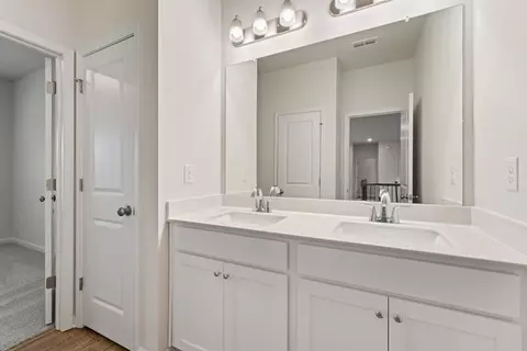 Entry Way - 325 Arwen Dr, Mcdonough, GA 30252 photo 4 of 7