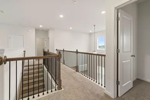 Entry Way - 325 Arwen Dr, Mcdonough, GA 30252 photo 5 of 7