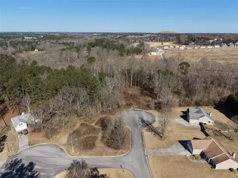611 Mcdowell Ln, Bethlehem, GA 30620 photo 3