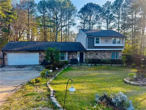 7423 Chilton Ln, Riverdale, GA 30296