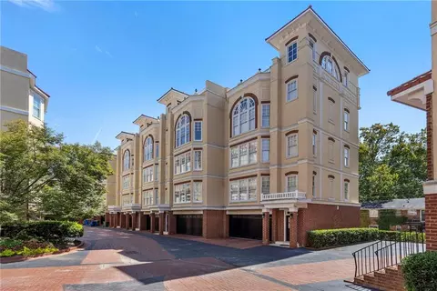3541 Roswell Rd NE #4, Atlanta, GA 30305