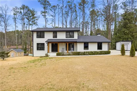 552 Cesarea Pl NW, Lilburn, GA 30047