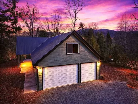 44 Bettis Cir, Ellijay, GA 30536