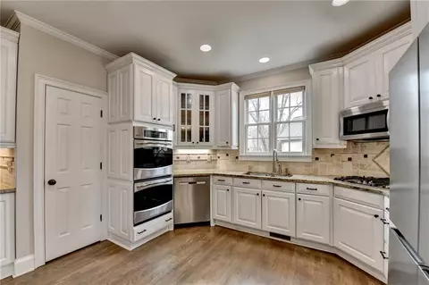 Kitchen - 7590 Wentworth Dr, Duluth, GA 30097 photo 3 of 9