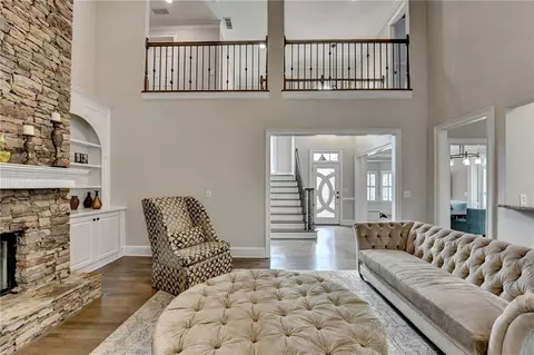 Living - 7590 Wentworth Dr, Duluth, GA 30097 photo 6 of 16