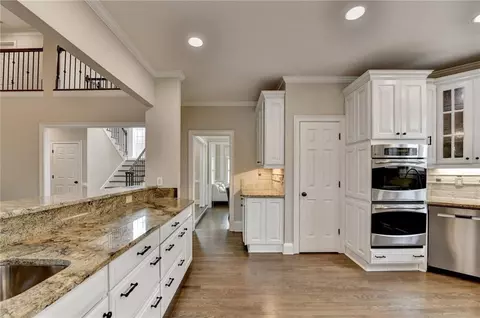 Kitchen - 7590 Wentworth Dr, Duluth, GA 30097 photo 2 of 9