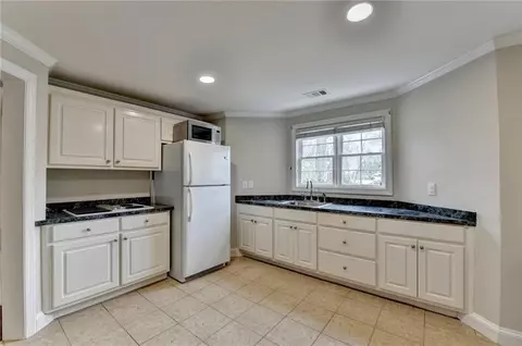 Kitchen - 7590 Wentworth Dr, Duluth, GA 30097 photo 9 of 9