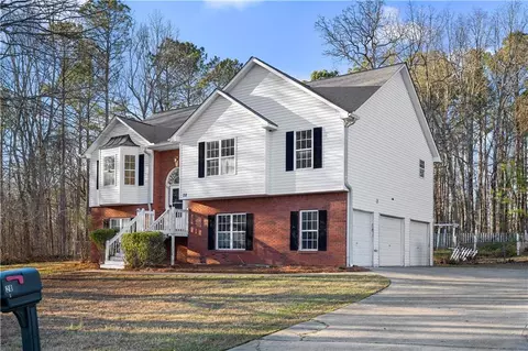 28 Greatwood Dr, White, GA 30184
