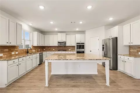 Kitchen - 75 Fanleaf Dr, Fairburn, GA 30213 photo 1 of 3