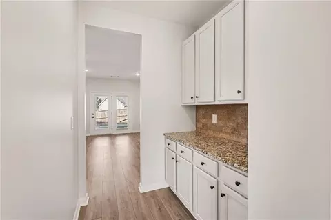 Entry Way - 75 Fanleaf Dr, Fairburn, GA 30213 photo 2 of 6