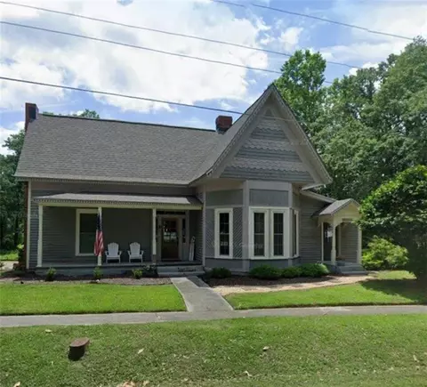 151 S Jackson St, Hartwell, GA 30643