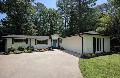 421 Safari Cir, Stone Mountain, GA 30083