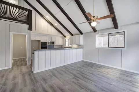 Living - 30 Tamarack Ct, Jasper, GA 30143 photo 7 of 9