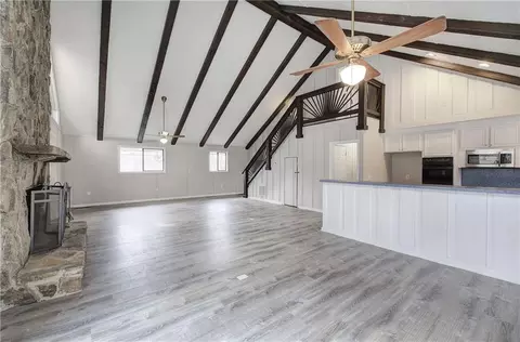 Living - 30 Tamarack Ct, Jasper, GA 30143 photo 5 of 9