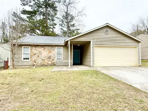 5370 Ridge Forest Dr, Stone Mountain, GA 30083