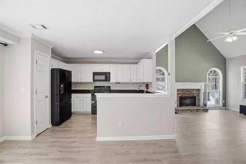 8085 River Chase Dr, Ball Ground, GA 30107