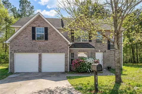 2146 Mulberry Ln, Lithonia, GA 30058