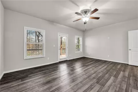 Living - 2006 Raven Way, Chamblee, GA 30341 photo 6 of 7