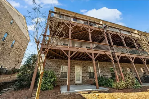 Exterior - 2006 Raven Way, Chamblee, GA 30341 photo 3 of 4