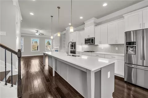 Kitchen - 2006 Raven Way, Chamblee, GA 30341 photo 2 of 2