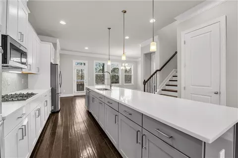 Entry Way - 2006 Raven Way, Chamblee, GA 30341 photo 1 of 3