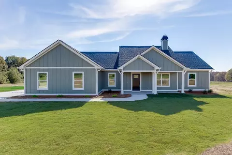 80 Creek Stone Dr, Hartwell, GA 30643
