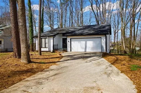 345 Deerwood Dr, Suwanee, GA 30024