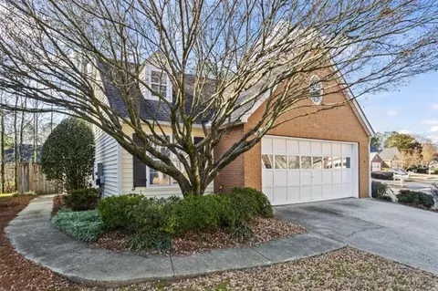 261 Dennis Dr, Alpharetta, GA 30009