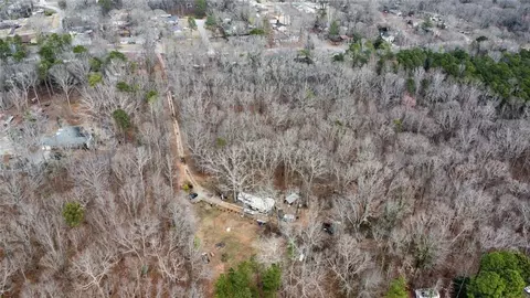 6394 Shore Dr, Douglasville, GA 30135