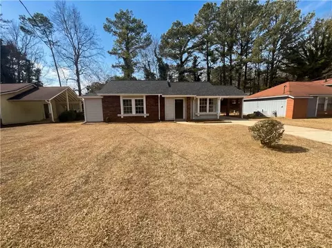 673 Utoy Cir SW, Atlanta, GA 30331