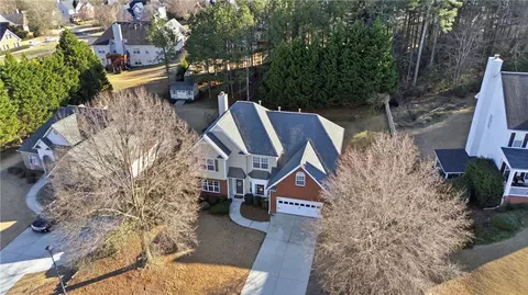 755 Willowwind Dr, Loganville, GA 30052