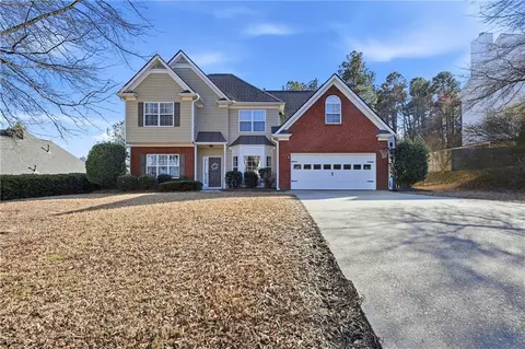 755 Willowwind Dr, Loganville, GA 30052